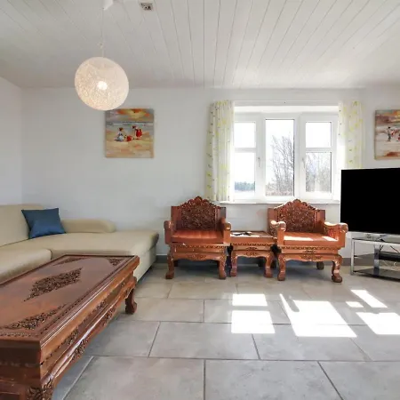 Appartamento Idolf - 2km From The Sea By Interhome *