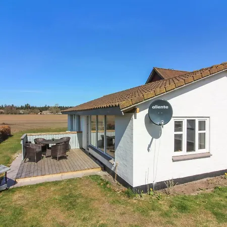 Appartamento Idolf - 2km From The Sea By Interhome *